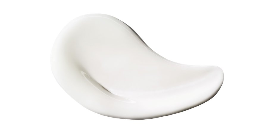Creamy textured shapes illustrating the deep hydration step with a hair mask, helping intensely nourish the fiber, restore softness, and reduce split ends.