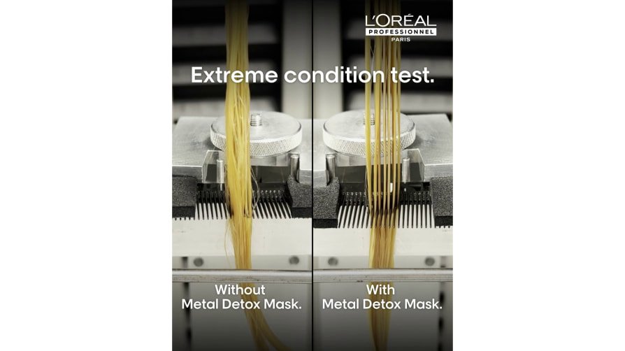 With and without Metal Detox mask application, showing hair visibly more hydrated, smoother, and stronger, illustrating the 100-hour hydration promise.